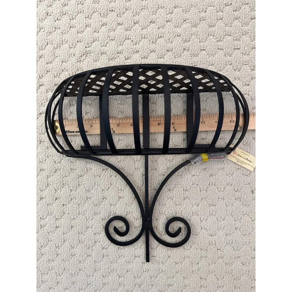 Home Interiors Black Metal Half Round Wall Mount Basket Shelf Decorative NWT